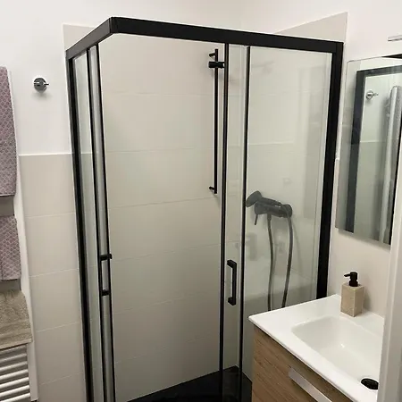 Ginevra 1 Apartment *